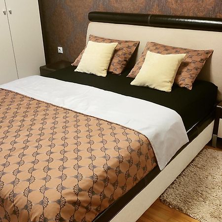 Apartman Jana Биелина Екстериор снимка