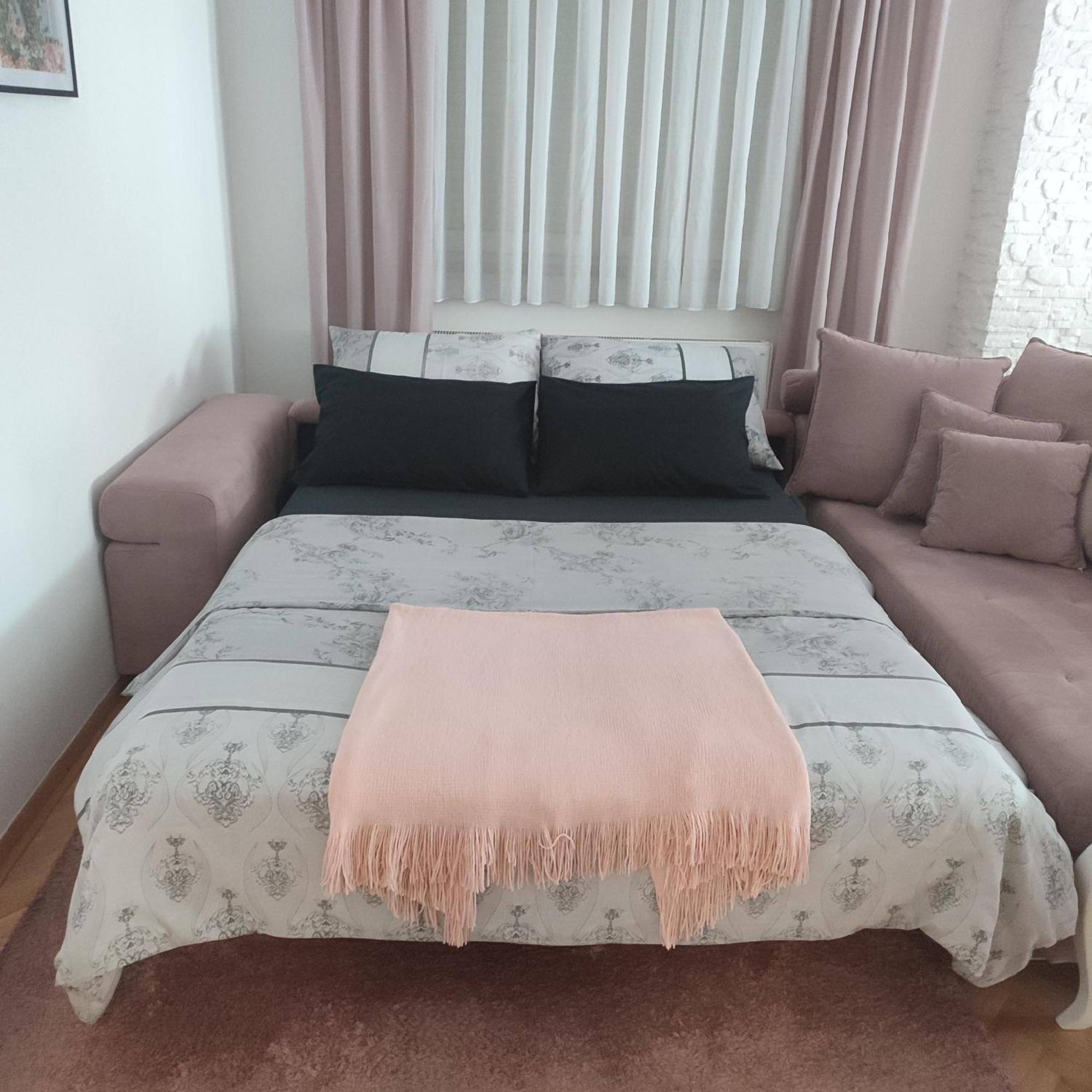 Apartman Jana Биелина Екстериор снимка